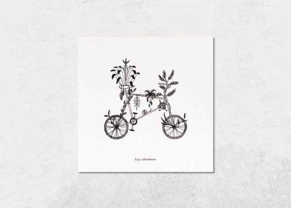carte dessinée en noir et blanc le bike